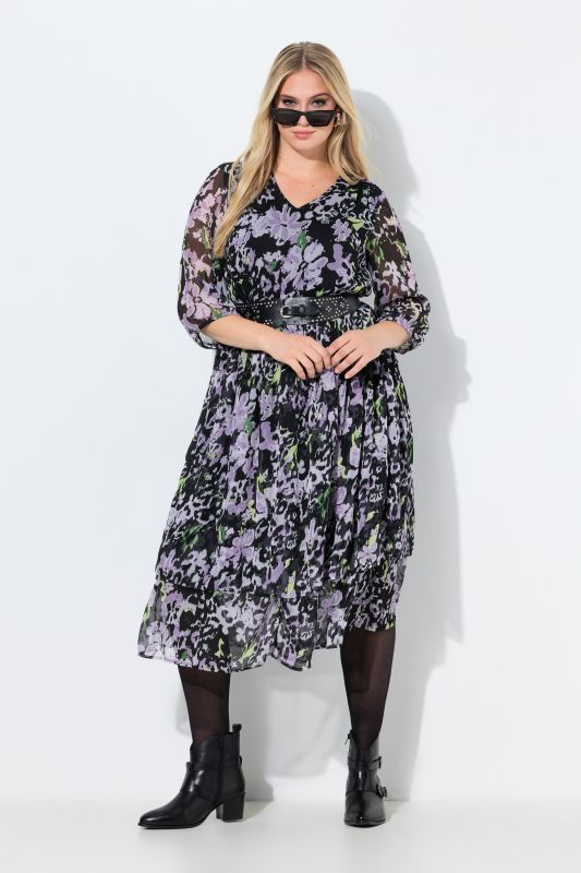 Robe midi en mousseline à fleurs, décolleté en V et manches 3/4, coupe évasée