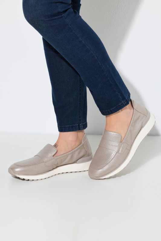 Mocassins Caprice en daim, semelle intérieure amovible - largeur G