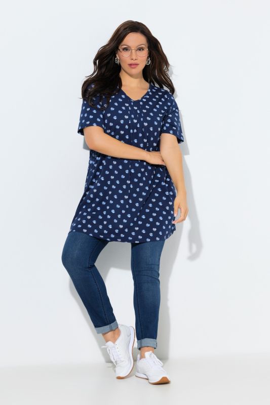 T-shirt avec plis fantaisie, coupe évasée, col en V et manches courtes