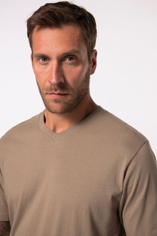 T-shirt JP 1880 Basic, col en V - jusqu'au 8 XL