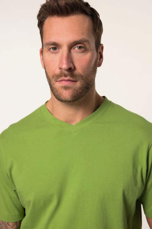 T-shirt JP 1880 Basic, col en V - jusqu'au 8 XL