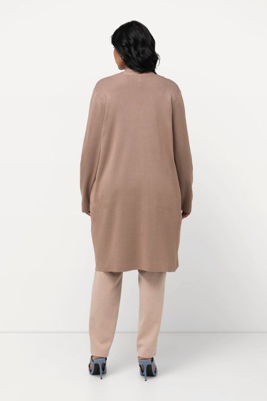 Cardigan coupe ouverte et longue, en maille fine et douce