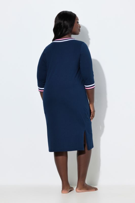 Chemise de nuit avec bordure fantaisie – col en V et manches 3/4