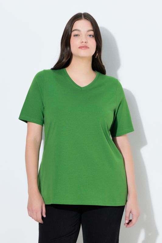 T-shirts en coton bio. Col en V et manches courtes. Lot de 2