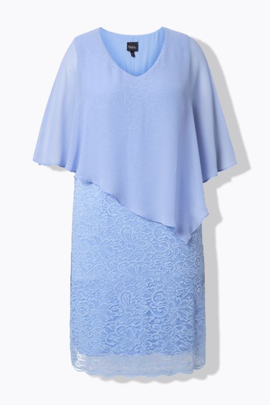 Robe de soirée en jersey. Cape en mousseline. Bas de jupe en dentelle. Manches 3/4