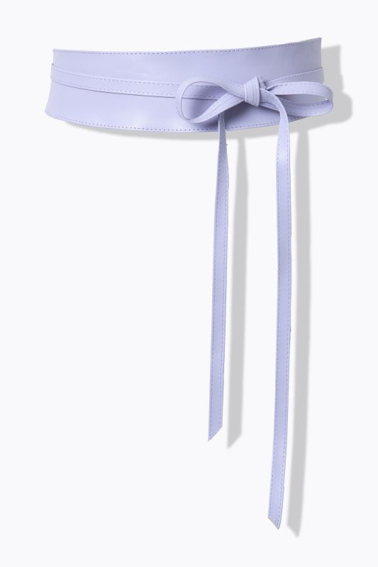 Ceinture en cuir à nouer. Longs rubans