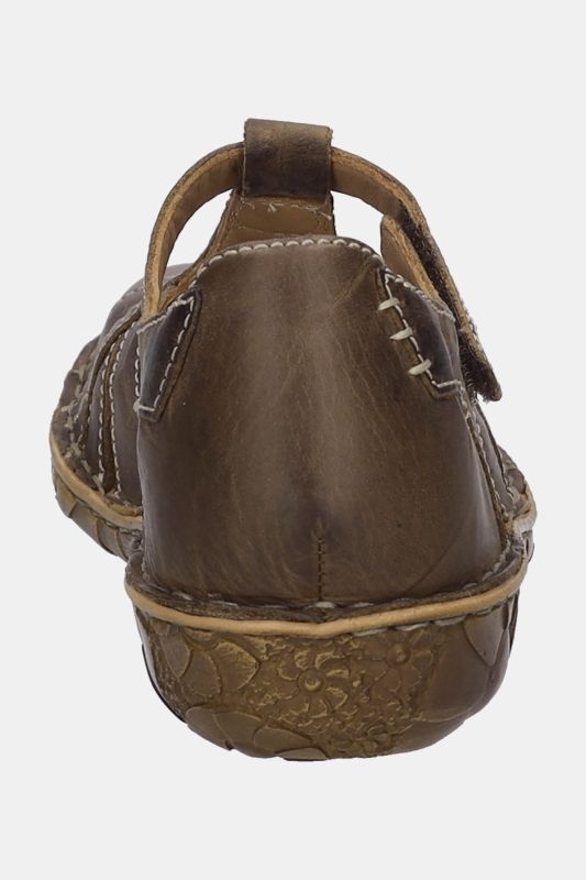 Sandales en cuir Josef Seibel. Fermeture velcro - largeur H