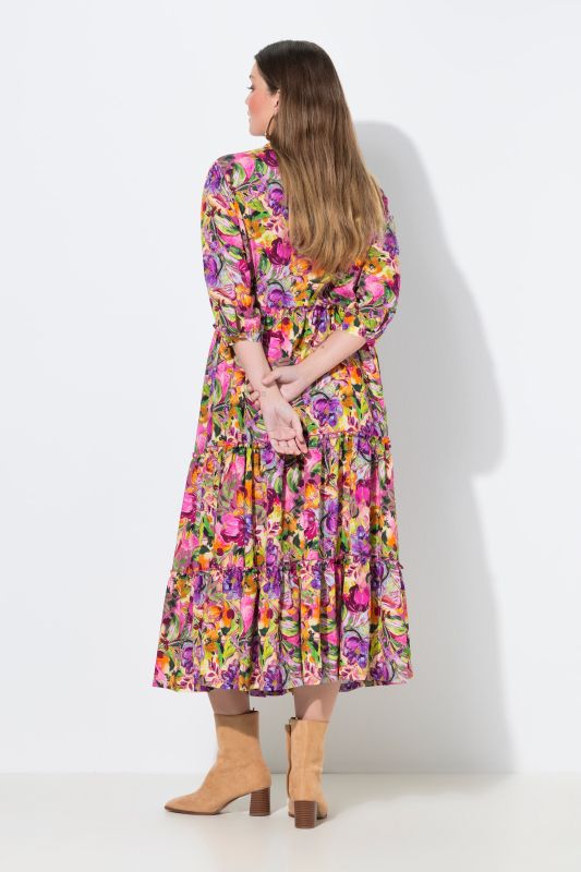 Robe midi avec boutons, col montant et décolleté en V, manches 3/4