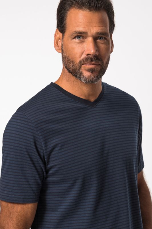 Pyjama court deux pièces à rayures. Jusqu'au 8XL.