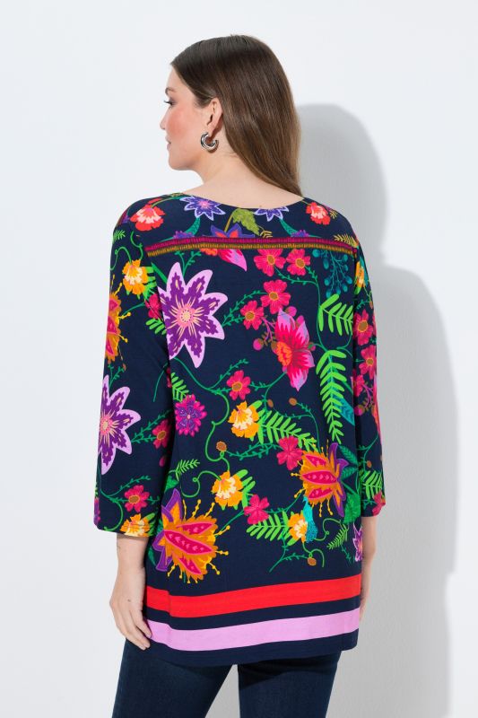 T-shirt col tunisien et manches 3/4, motif champêtre et coupe évasée