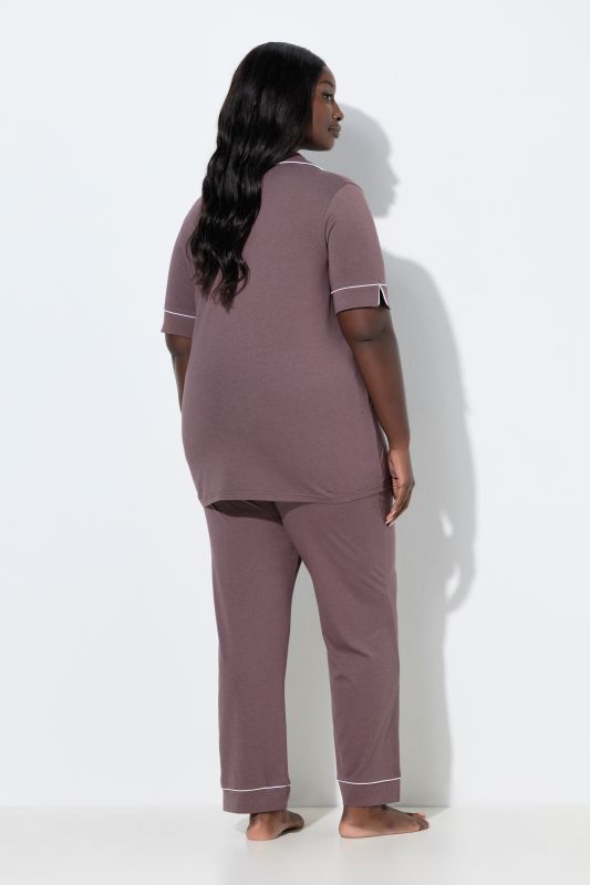 Pyjama col à revers et manches courtes, passepoils fantaisie