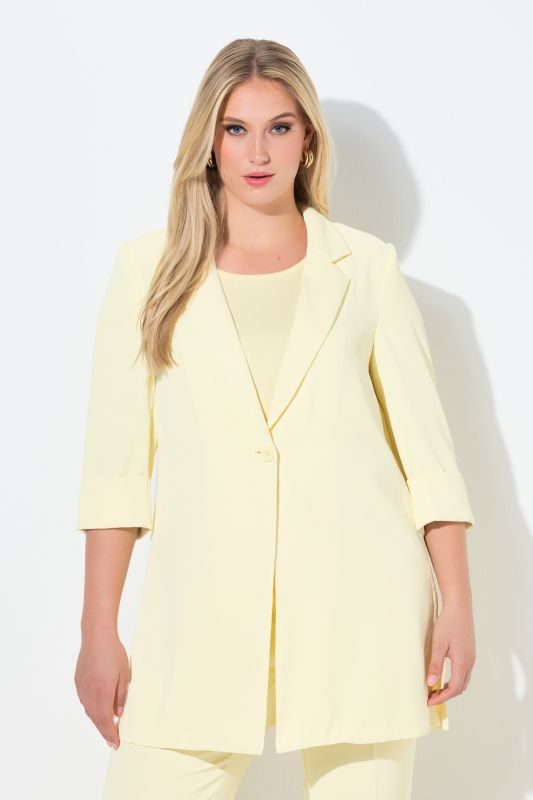 Blazer col à revers. Fermeture 1 bouton et manches 3/4