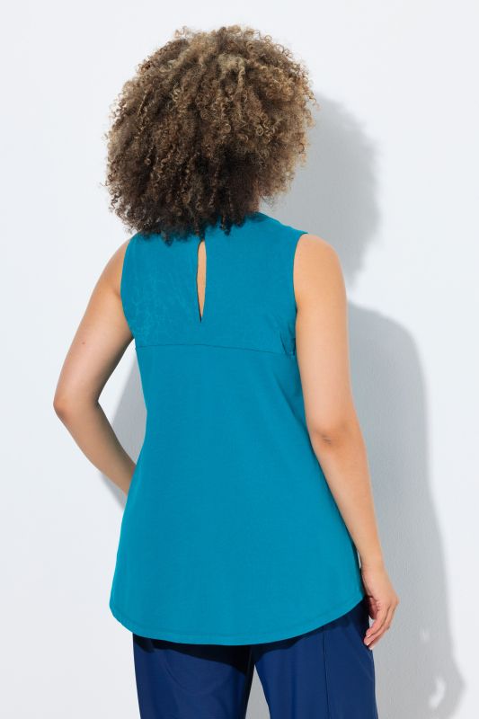 Débardeur technique à col rond, brassière intégrée, sans manches