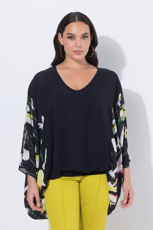 Blouse en mousseline doublée, décolleté en V et manches 3/4