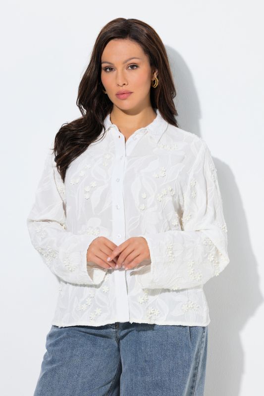 Chemisier avec fleurs brodées, col chemise et manches longues, coupe évasée