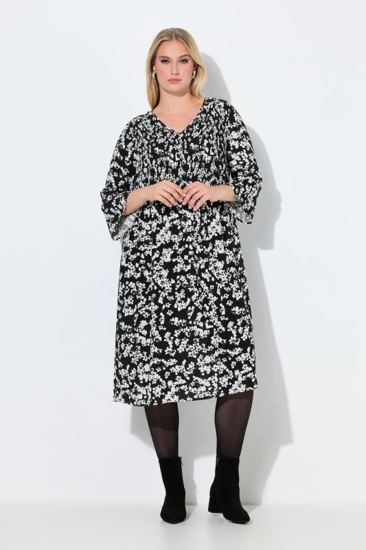 Robe midi, décolleté en V et manches 3/4, motif à fleurs, coupe évasée