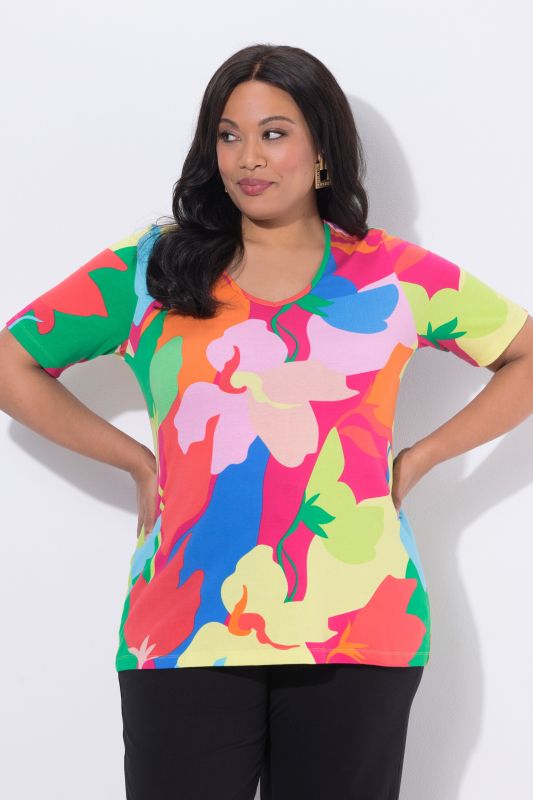 T-shirt col rond et manches courtes, coupe évasée