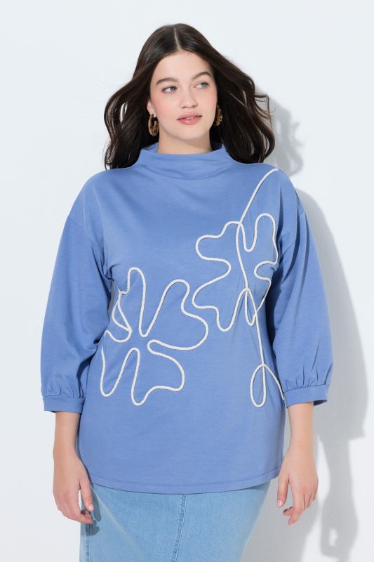 Sweat-shirt en coton bio, trèfles en corde, col montant et manches 3/4