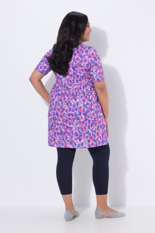 T-shirt long à imprimé, manches courtes et décolleté rond avec « trou de serrure », coupe évasée