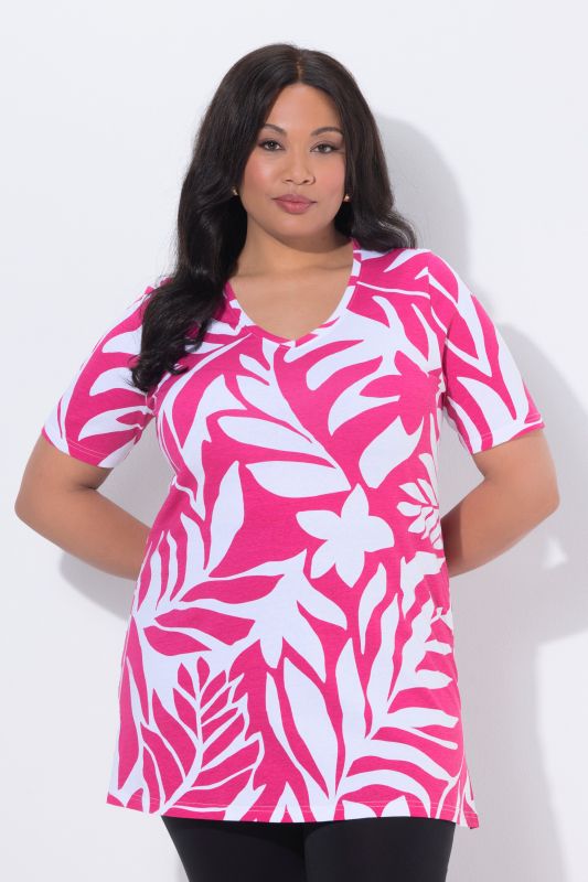 T-shirt long dans un imprimé feuilles, col en V et manches courtes, coupe évasée