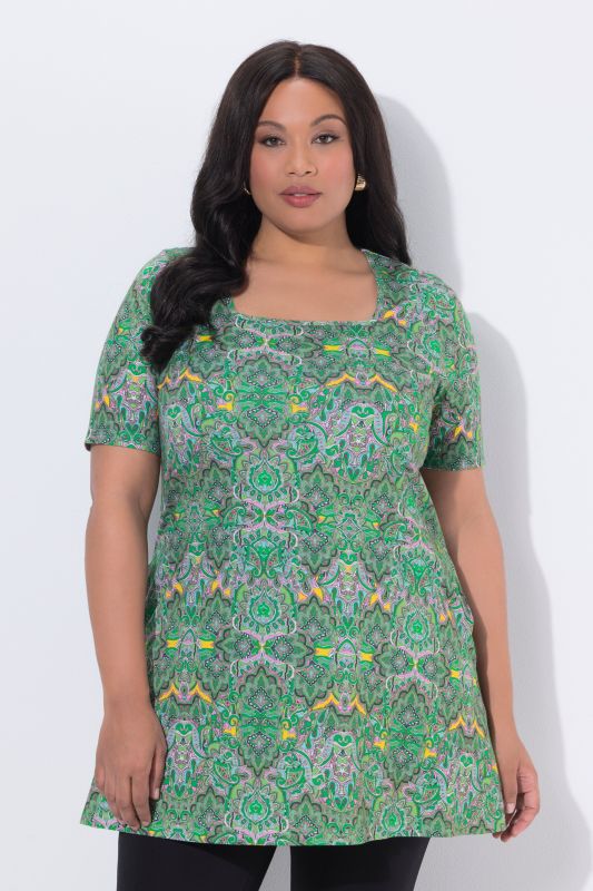 T-shirt long, décolleté carré et manches courtes, coupe évasée