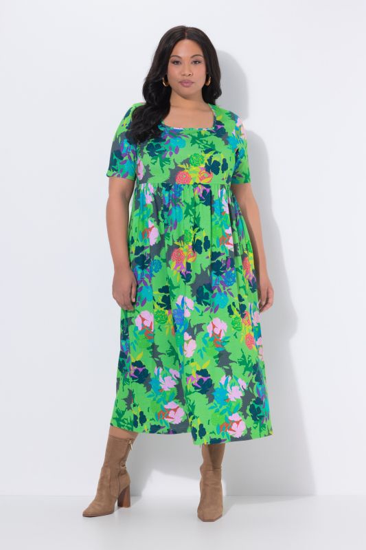 Robe maxi coupe évasée, poches, décolleté carré et manches courtes