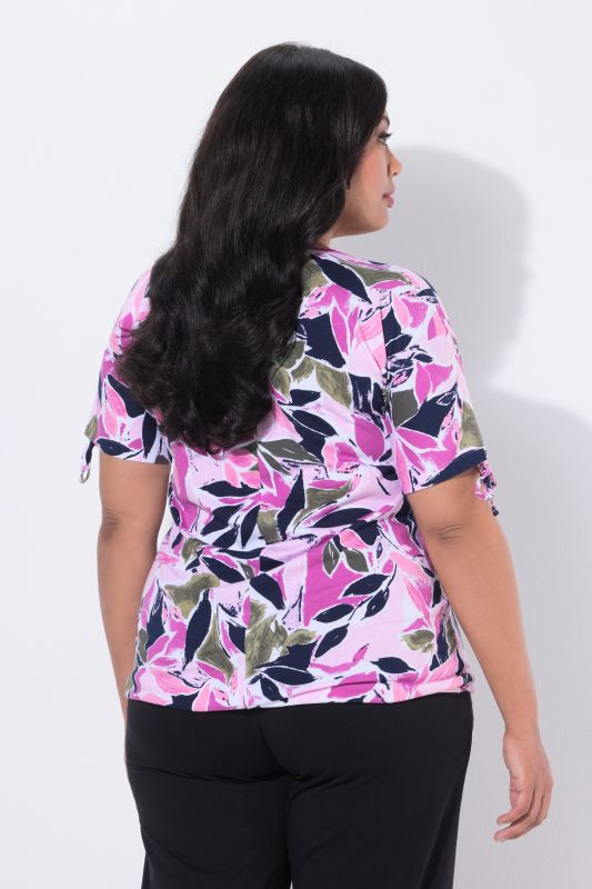 T-shirt à fleurs, coupe évasée, décolleté en V et manches courtes