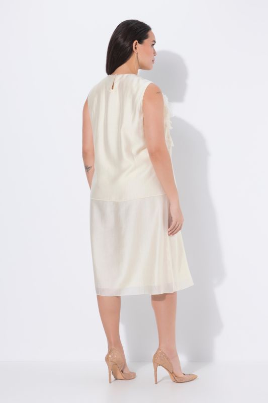 Robe midi sans manches en mousseline, décolleté rond et applications fleurs