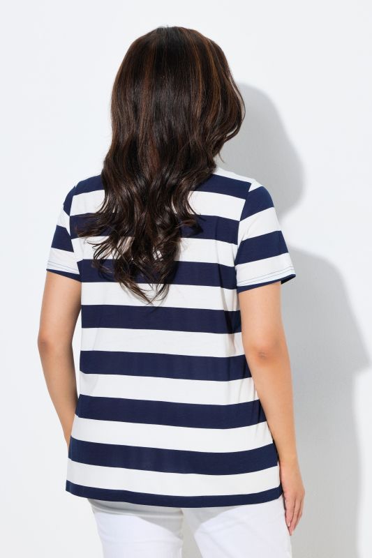 T-shirt rayé, coupe Classic Fit, col rond et manches courtes