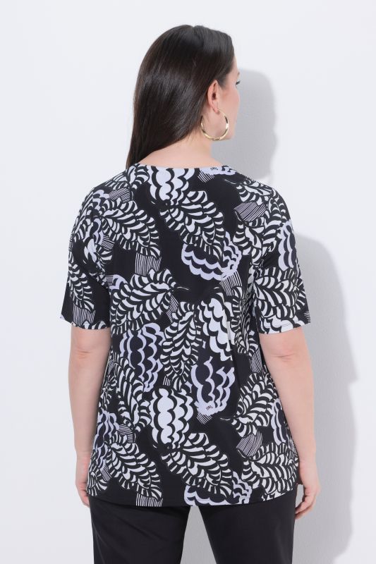 T-shirt au tombé fluide, coupe évasée, col rond et manches courtes