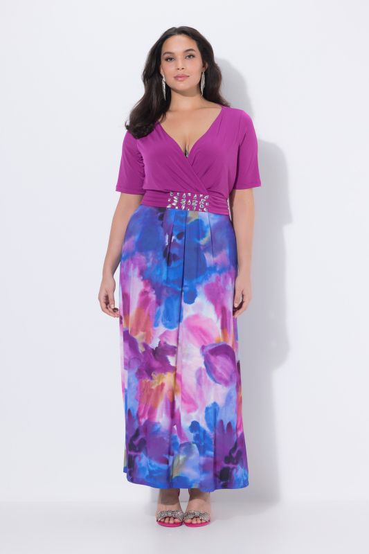 Robe maxi coupe évasée, fleurs esprit aquarelle, décolleté en V et manches courtes