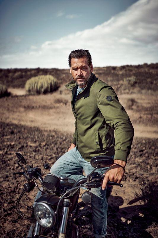 Bombers JP 1880, col montant et bouton-pression -jusqu'au 8 XL