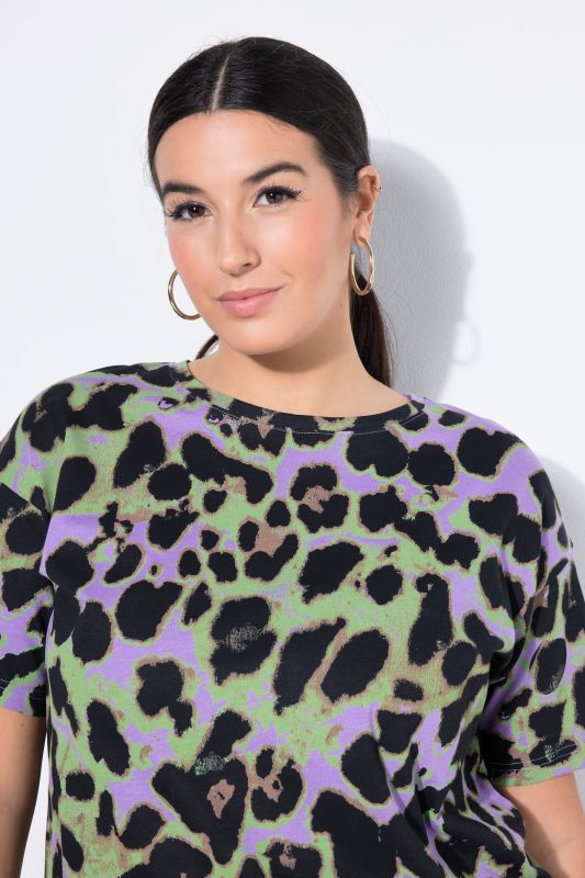 T-shirt motif léopard coloré, manches courtes