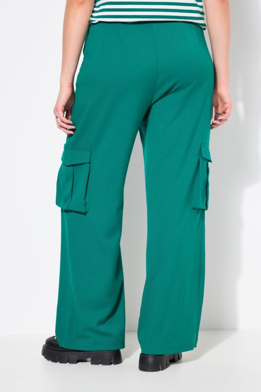 Pantalon cargo taille haute et jambe large, taille partiellement élastique et poches cargo