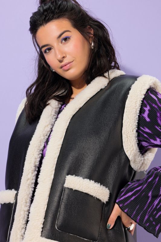 Gilet en simili et imitation fourrure. Ligne A courte