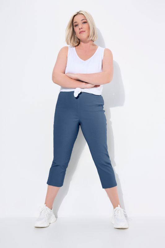 Pantalon en bengaline stretch. Longueur au mollet et taille élastique