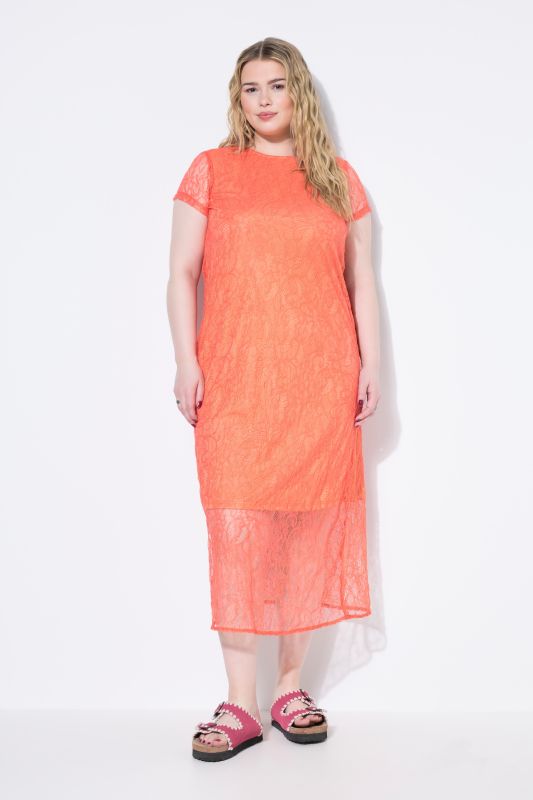 Robe maxi avec dentelle, fond de robe opaque et coupe Fitted Shape