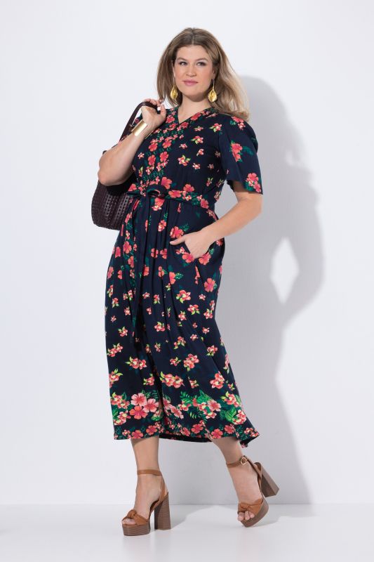 Robe maxi à fleurs, décolleté en V et manches courtes