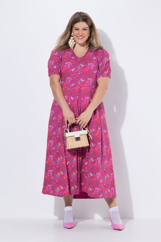 Robe maxi avec coutures princesse, décolleté en V et manches courtes