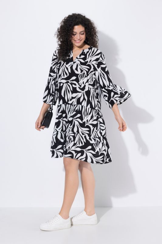 Robe midi, coupe évasée, décolleté en V et manches&nbsp;3/4