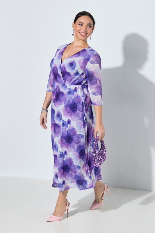 Robe maxi doublée, motif floral, décolleté en V et manches courtes
