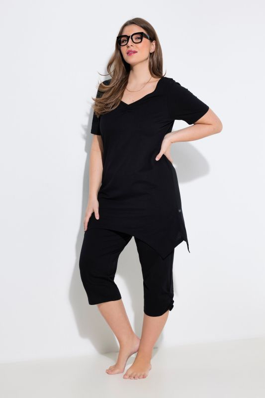 Pyjama 2&nbsp;pièces, pantalon + T-Shirt col en V, base en pointe et manches courtes