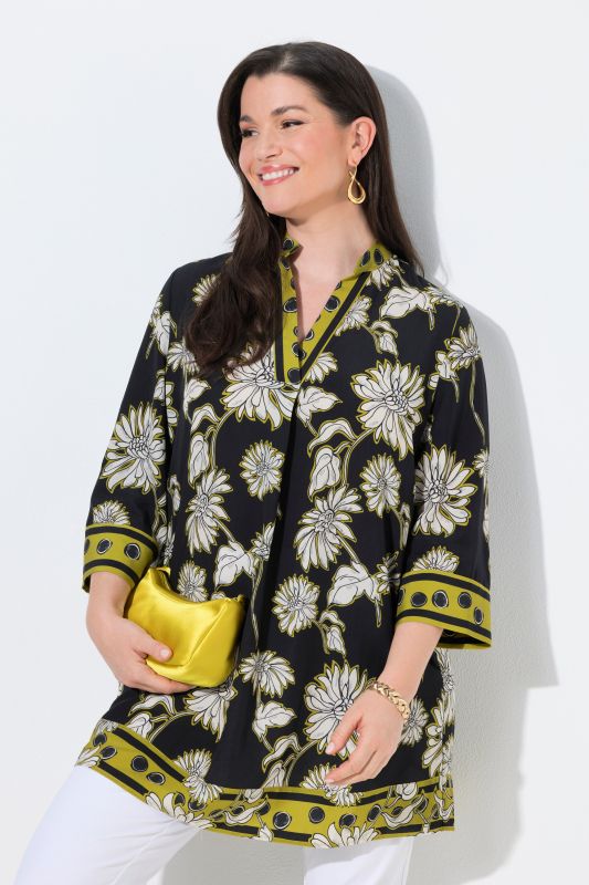 Tunique en satin motif floral, col montant et manches&nbsp;3/4, coupe évasée