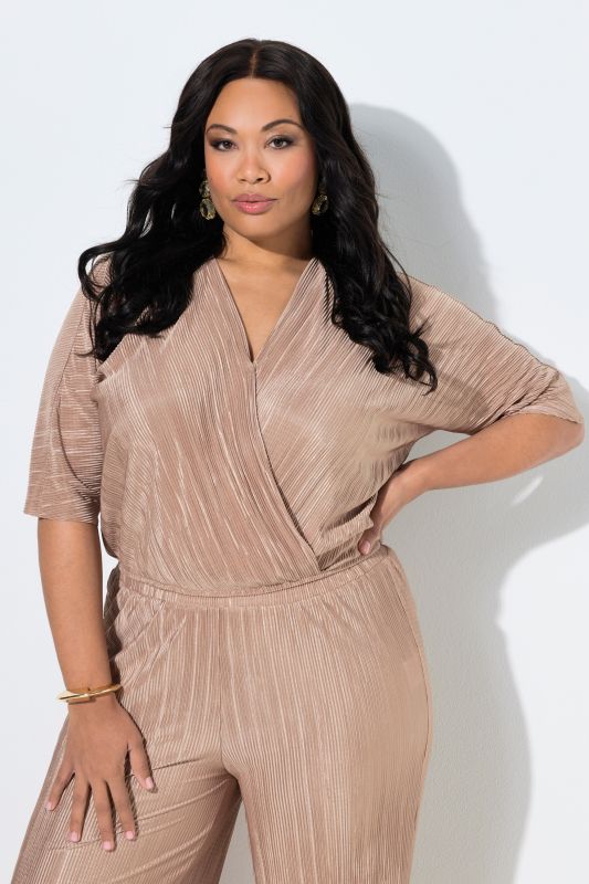 Blouse plissée, manches courtes et décolleté en V esprit cache-cœur