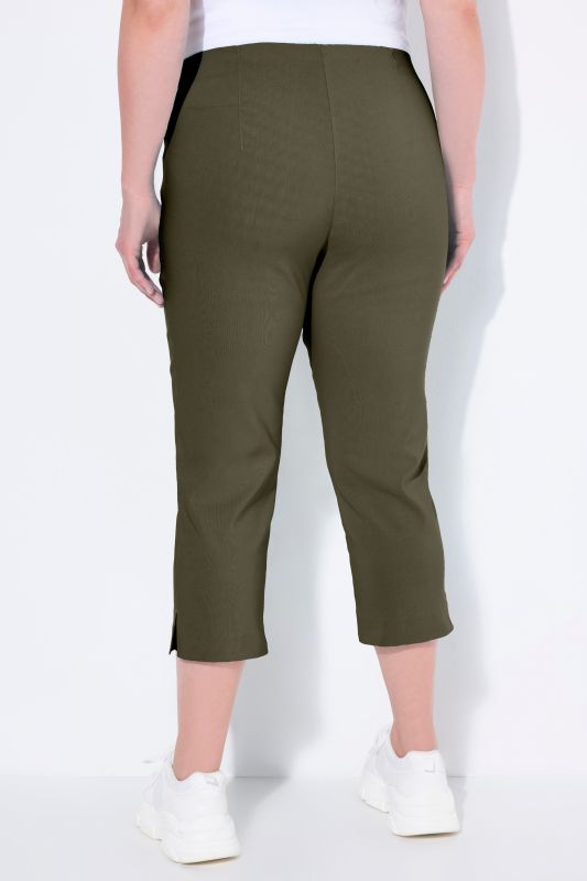 Pantalon en bengaline stretch. Longueur au mollet et taille élastique