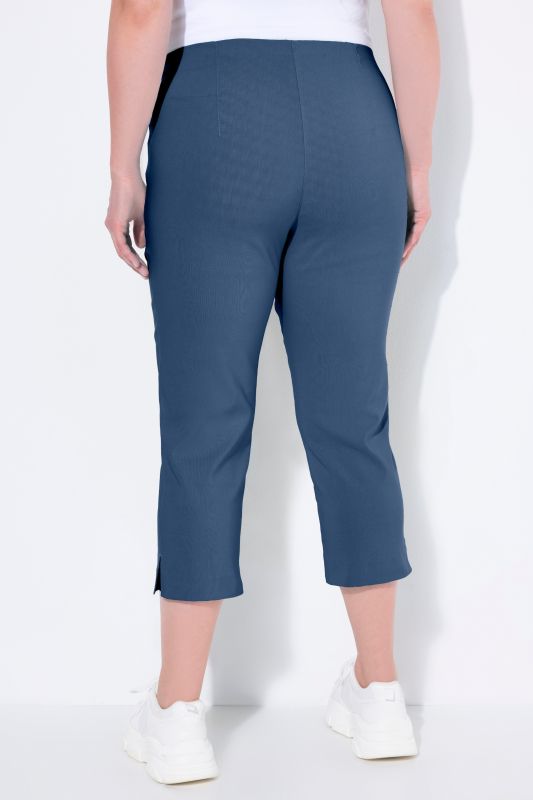 Pantalon en bengaline stretch. Longueur au mollet et taille élastique