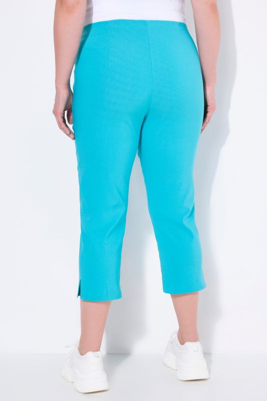 Pantalon en bengaline stretch. Longueur au mollet et taille élastique