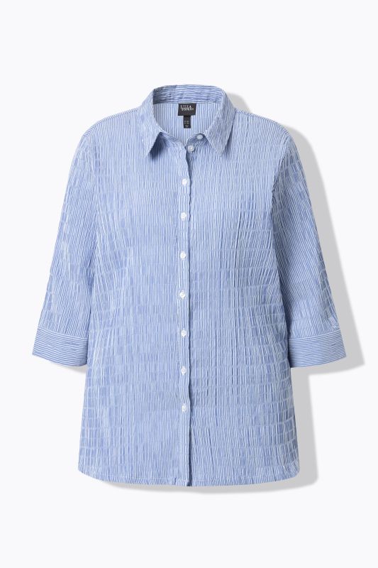 Chemisier à rayures, texture gaufrée. Col classique et manches 3/4