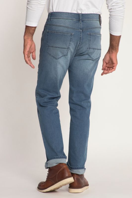 Jean Lightweight 5 poches, coupe Regular Fit et ventre confort - jusqu'au 38/74