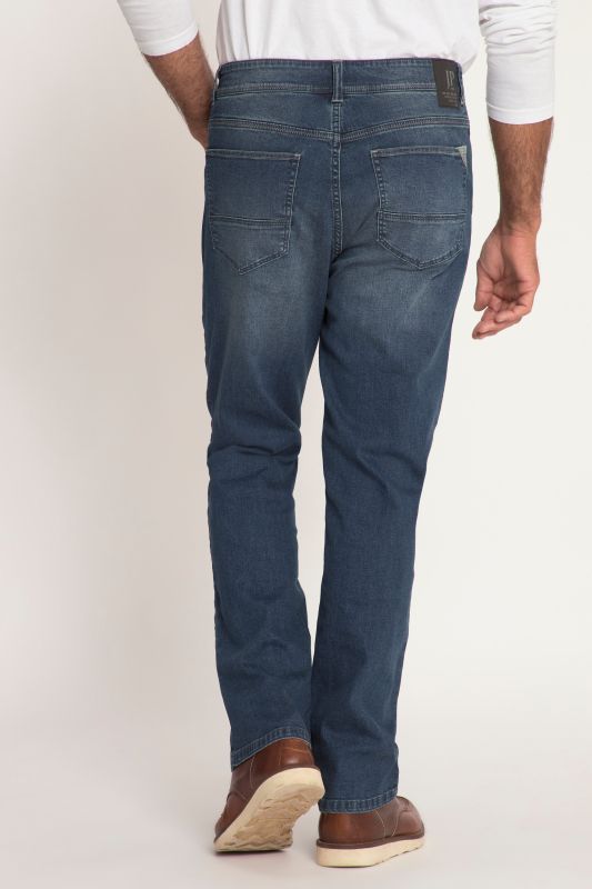 Jean Lightweight 5 poches, coupe Regular Fit et ventre confort - jusqu'au 38/74